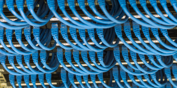 Instalación / Implantación / Legalización de ICT en Barcelona · Instalación y mantenimiento de centrales telefónicas y redes móviles