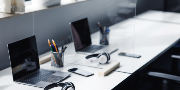 Proyectos de ICT Oficinas / Locales Comerciales en Barcelona · Seguridad y Gestión de Redes