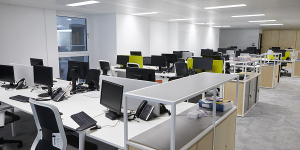 Proyectos de ICT Oficinas / Locales Comerciales en Barcelona · Provisión de internet banda ancha y fibra óptica