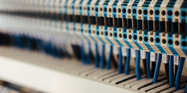 Redacción / Implantación / Legalización de Proyectos ICT en Barcelona · Implementación y Legalización de servicios de transmisión de contenido audiovisual